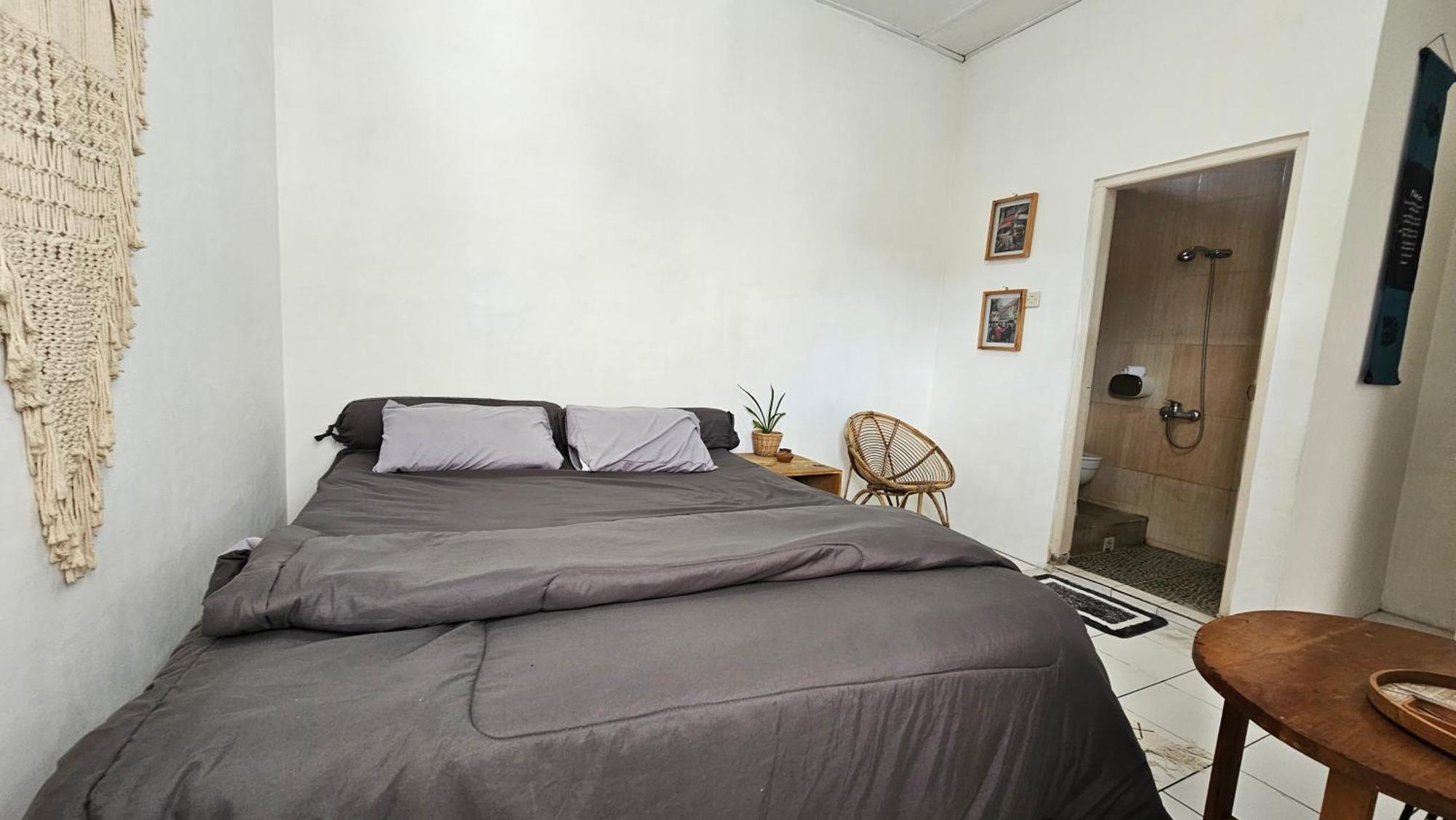 Oke Baik Hostel 요그야카르타 외부 사진